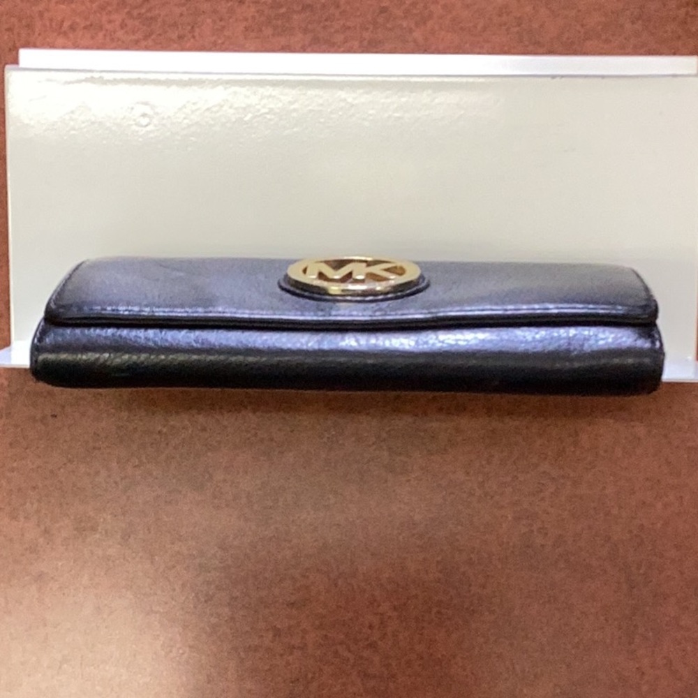 Michael Kors Black Leather Long Wallet - Picture 9 of 13
